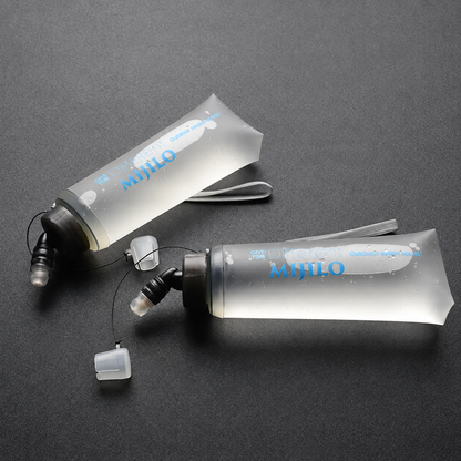Two MIJILO transparent blue 420 ml running soft flasks with dust caps